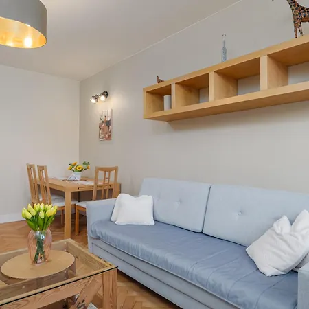 Aleja Wojska Polskiego 58 By Nyx Varşova