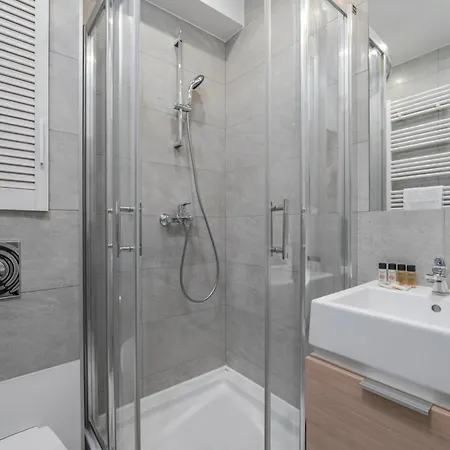 Aleja Wojska Polskiego 58 By Nyx Apartment Warsaw